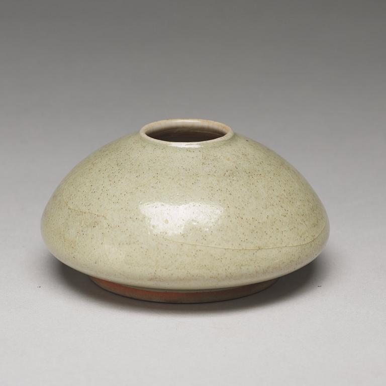 A brush pot, Qing dynasty, 18th Century.