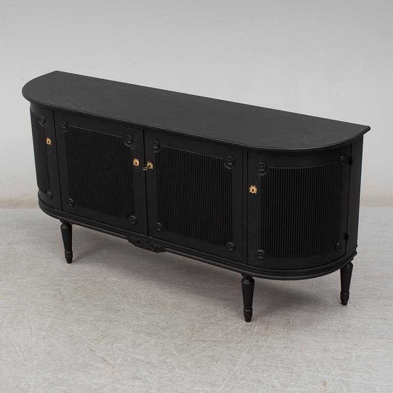 SIDEBOARD, gustaviansk stil, 1900-talets andra hälft.