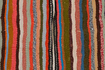 MATTA, orientalisk, modern tillverkning, ca 305x150 cm.