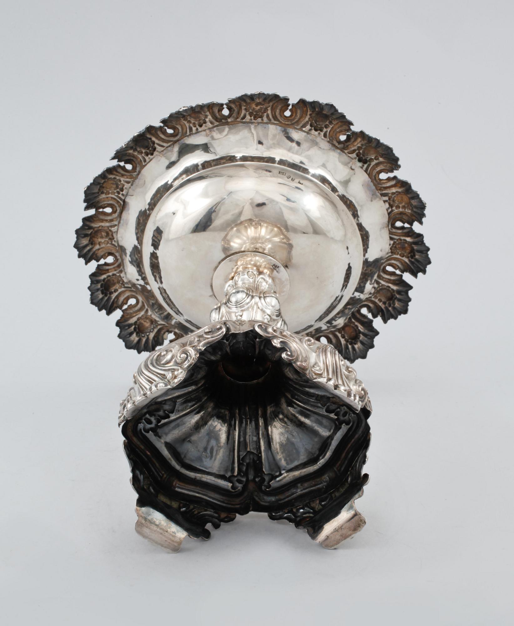 UPPSATSSKÅL, silver, Gustaf Möllenborg, Stockholm, 1847. Vikt 370 gram.