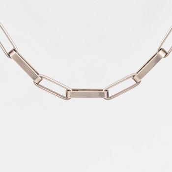 A Karl Ingemar Johansson necklace silver.