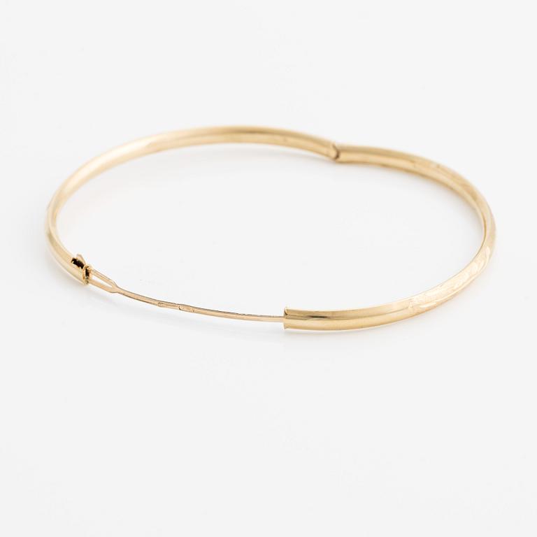 Bangle, 18K gold, Italy.