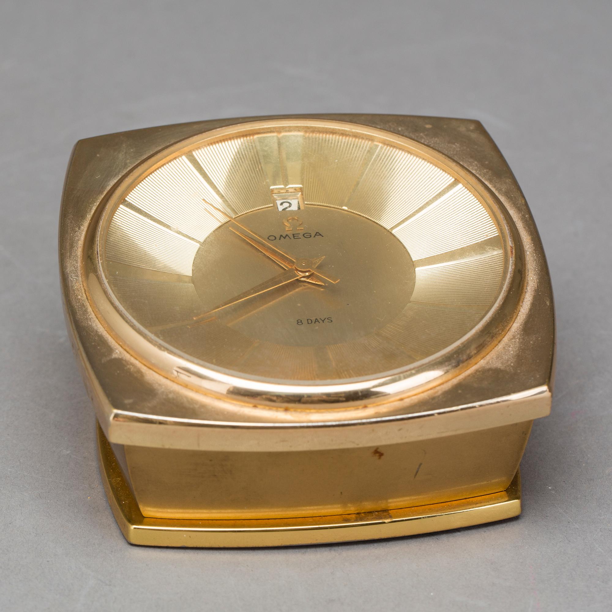 Omega 8 days table clock top