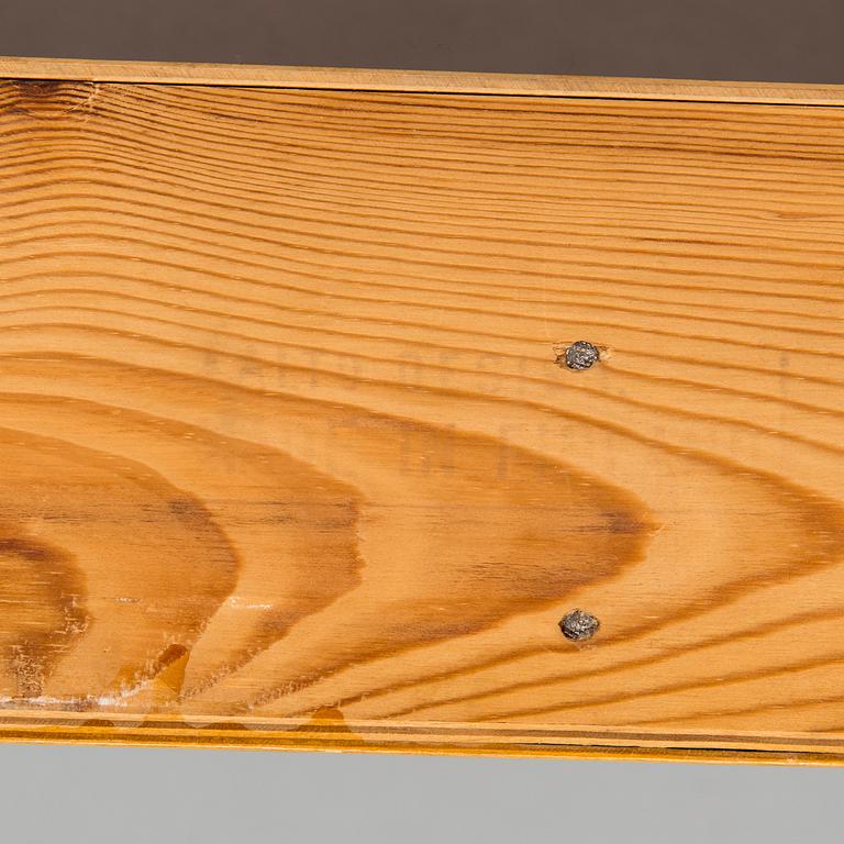 Alvar Aalto, a mid-20th-century console / shelf 114 for O.Y. Huonekalu- ja Rakennustyötehdas A.B.