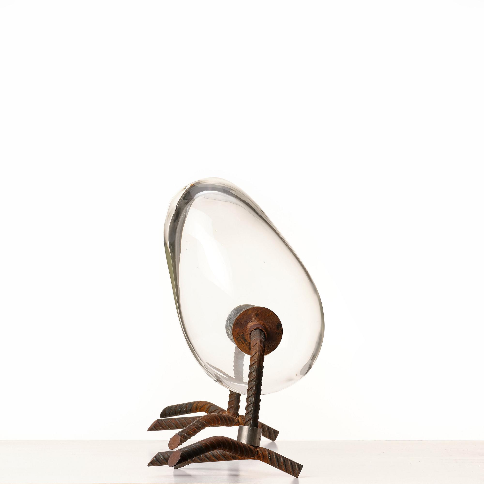 Koen Vanmechelen, "Walking egg".