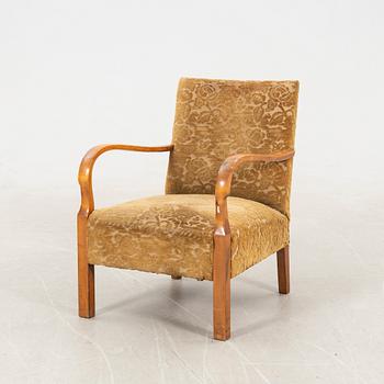 Armchair 1940s.