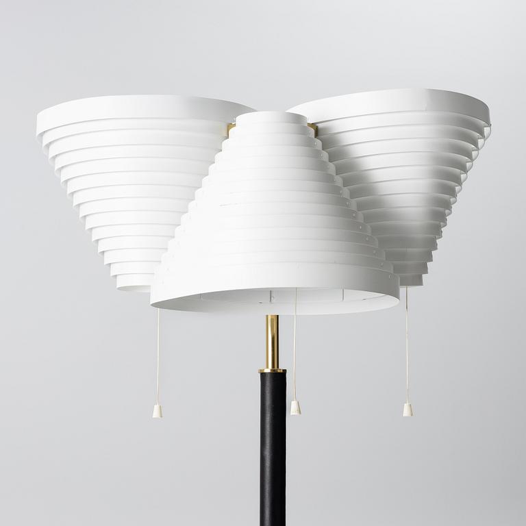 Alvar Aalto, A model A 809 floorlamp,  Valaisinpaja OY, Finland.