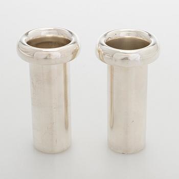 Tapio Wirkkala, a pair of sterling silver 'Growth' vases, Kultakeskus Oy, Hämeenlinna 1990.