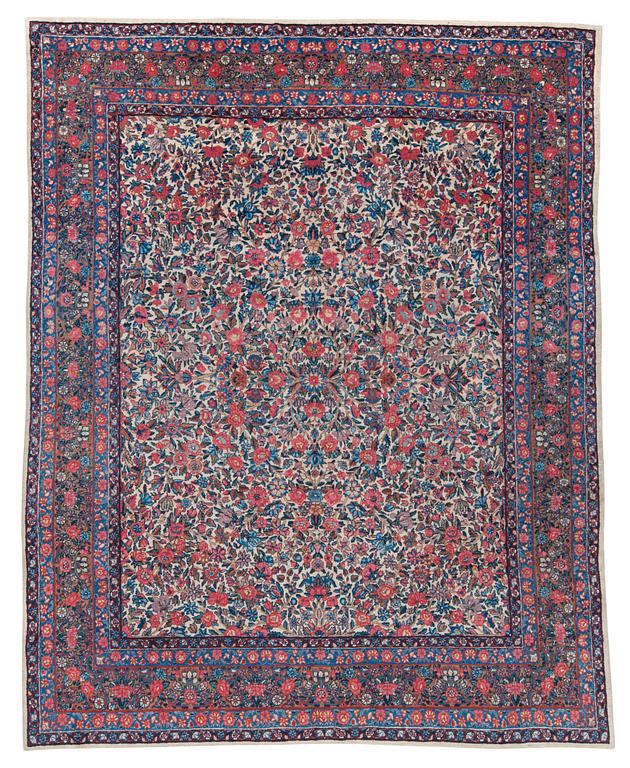 CARPET. Semi-antique Kerman.  295 x 240,5 cm.