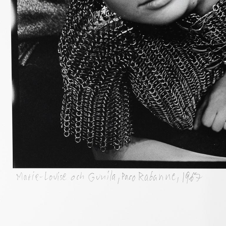 Carl Johan De Geer, "Marie-Louise och Gunilla, Paco Rabanne, 1967".