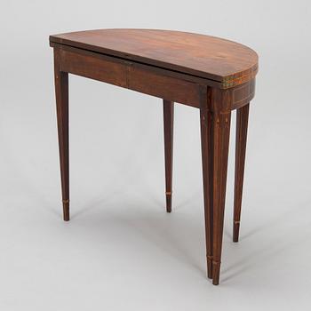 Pöytä/klaffipöytä, puolipyöreän muotoinen, Englanti, 1700-luvun loppu.