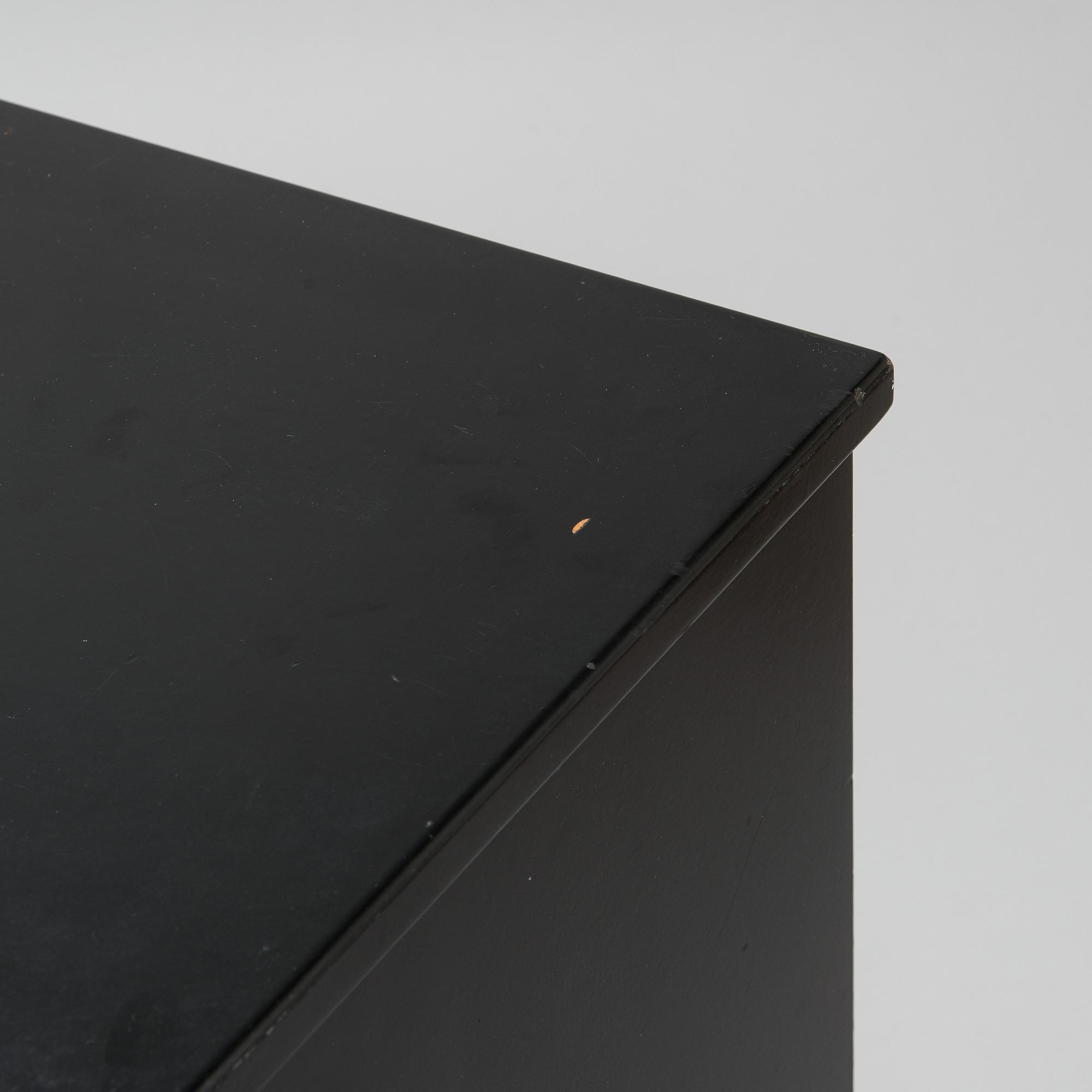 Ilmari Tapiovaara, a pair of 1960s drawers/bedside tables, model 1503, for Asko, Finland.