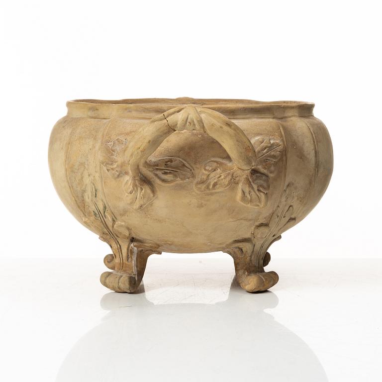 Terrin, oglaserat lergods, rokoko, 1700-tal.