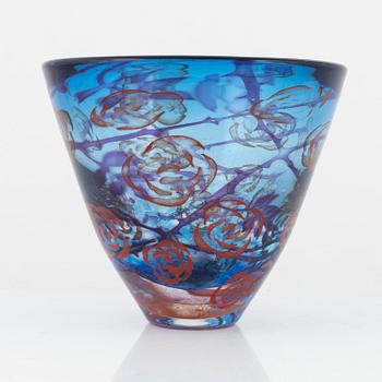 Olle Brozén, a 'provex' (prototype) glass vase, Kosta Boda, Sweden.