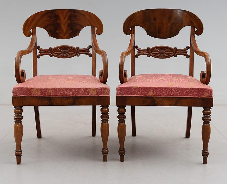 KARMSTOLAR, 1 par, senempire, 1800-talets första hälft.