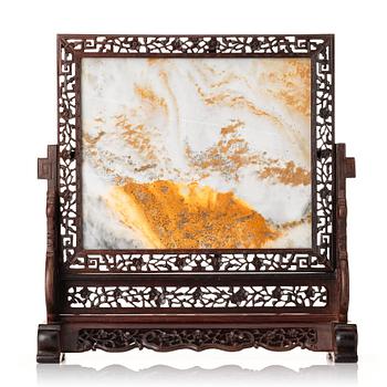925. A Chinese table screen, circa 1900.