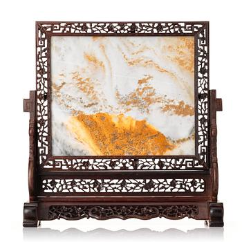 925. A Chinese table screen, circa 1900.