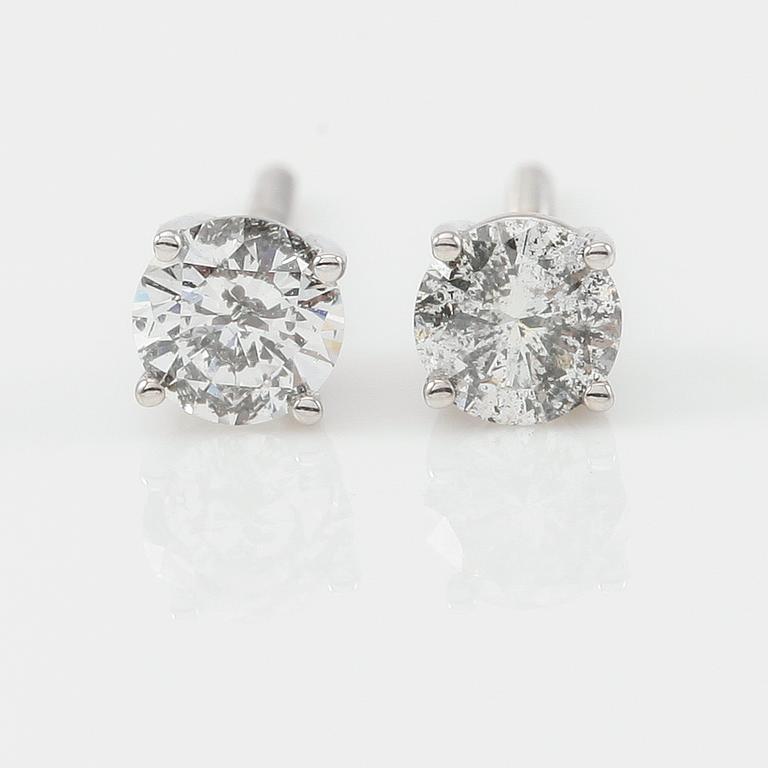 ÖRHÄNGEN, 1 par, 14K vitguld och diamanter tot ca 0.40 ct.