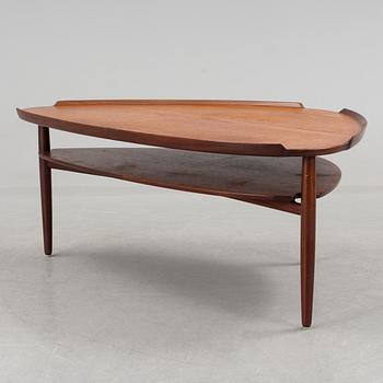 A mid-20th century coffee table.