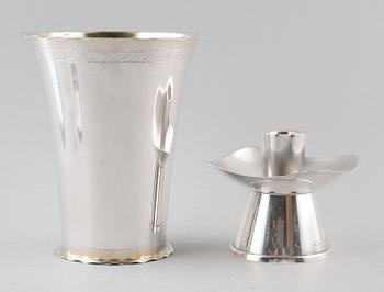 LJUSSTAKE, sterlingsilver, T Eldh. BÄGARE, silver, GAB. Tot vikt ca 409 g.