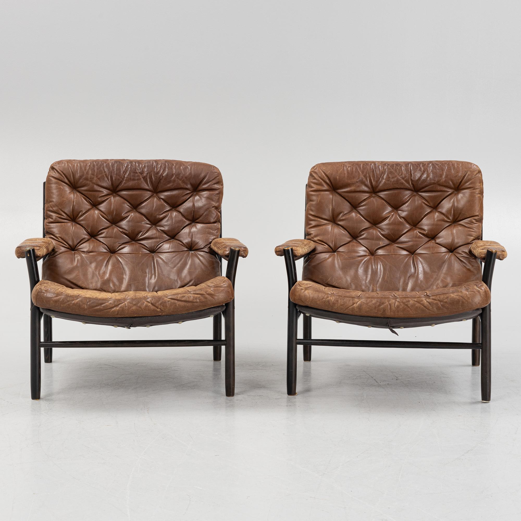 Kenneth Bergenblad, fåtöljer, ett par, "Kavaljer", Dux, 1900-talets andra hälft.