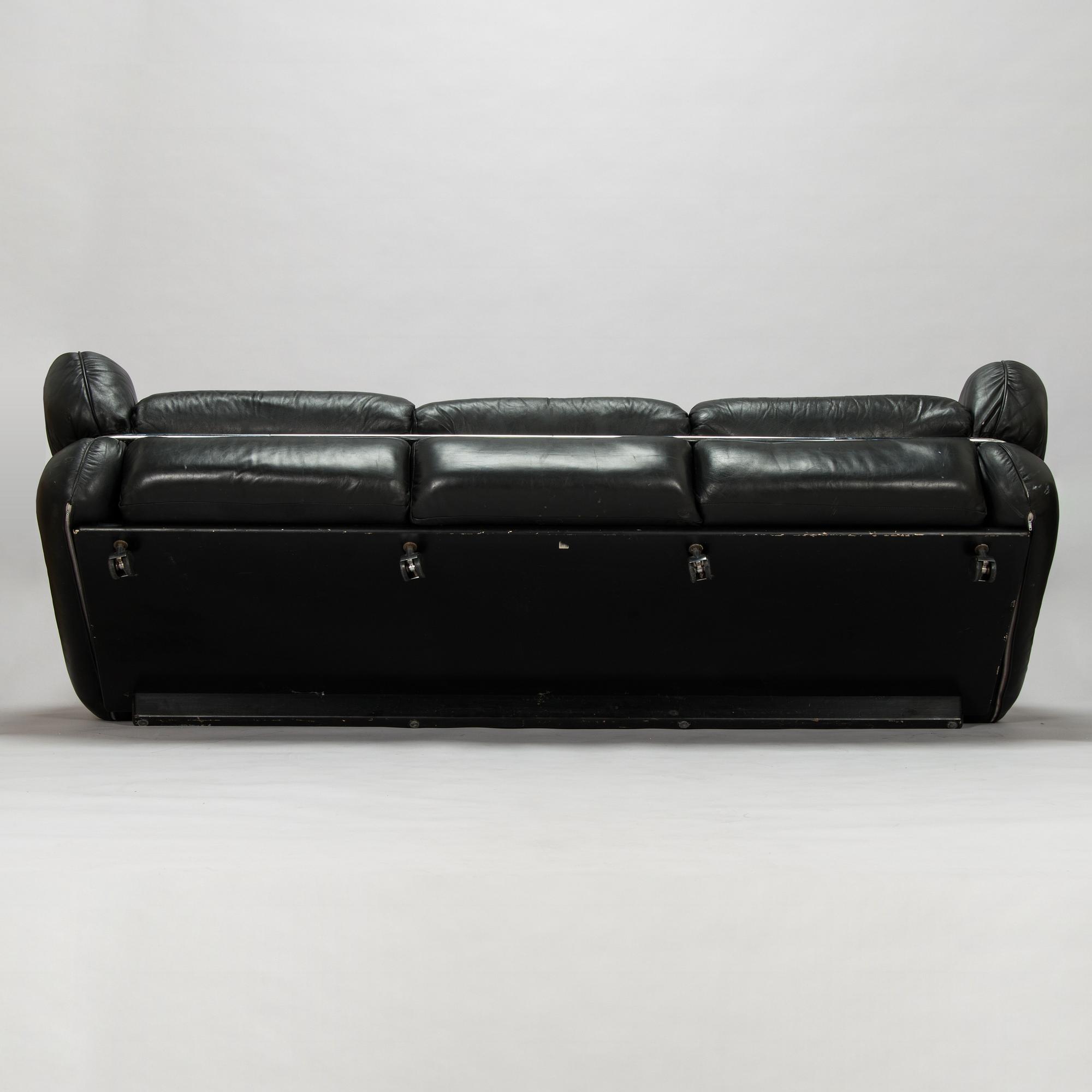 Kurt Hvitsjö, soffa, "Hannibal" Isku 1970-tal.