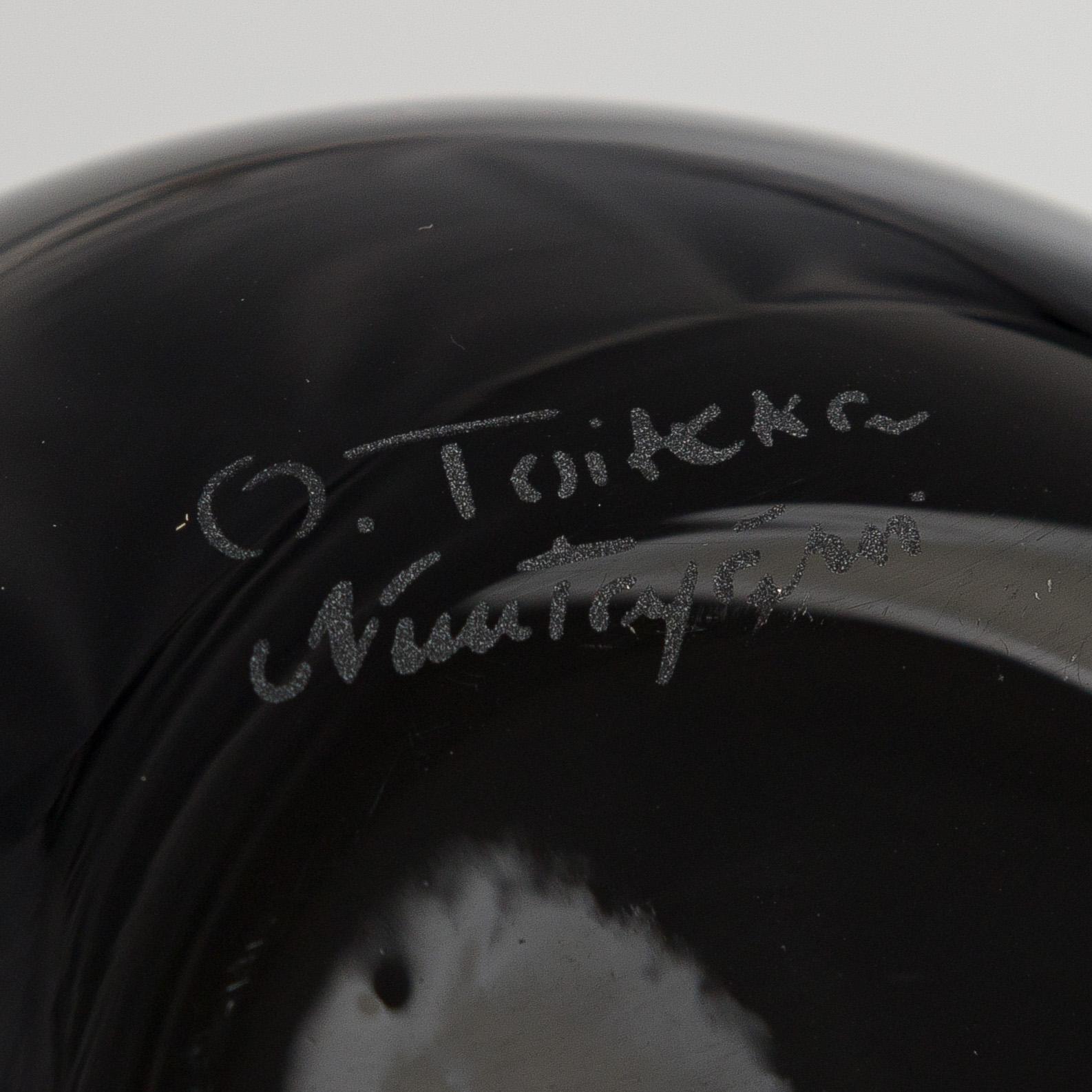 Oiva Toikka, a 'Smew' glass bird, signed O. Toikka Nuutajärvi.