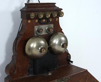 VÄGGTELEFON, L M Ericsson, 1900-talets första del.