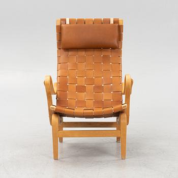 Bruno Mathsson, fåtölj, "Pernilla", Firma Karl Mathsson, Värnamo, 1974.