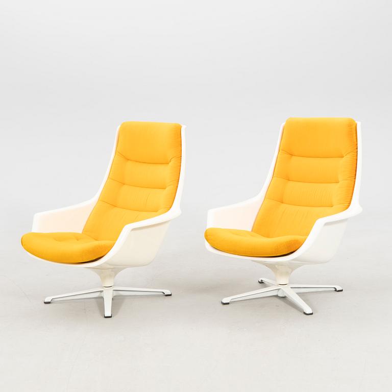 Alf Svensson & Yngvar Sandström armchairs, a pair "Planet" from the 1970s/80s.