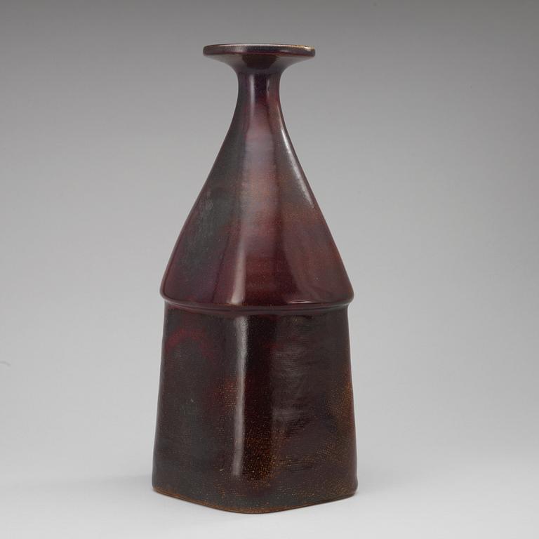 A Stig Lindberg stoneware urn, Gustavsberg Studio, 1968.