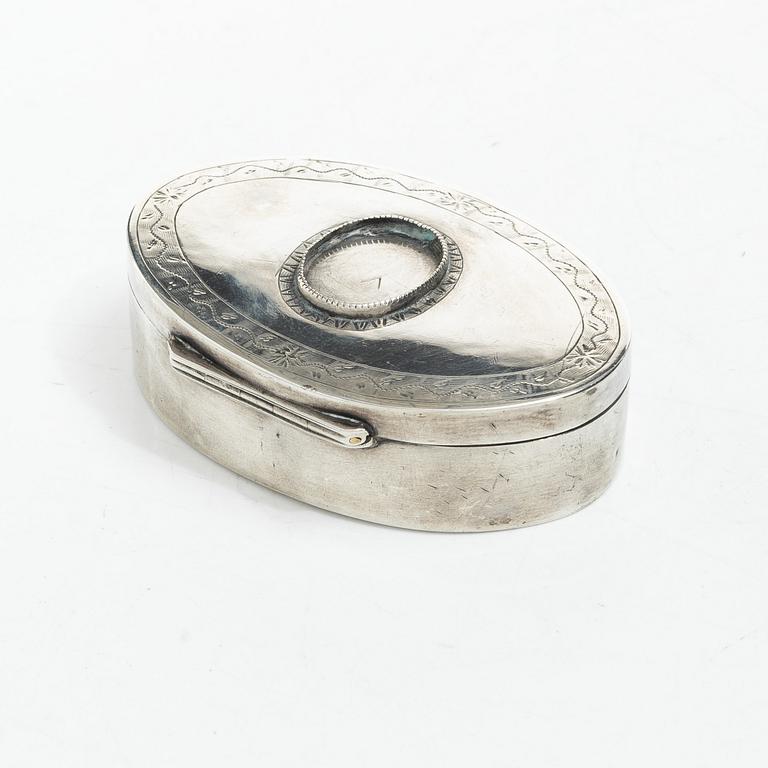 A Swedish silver snuff box, mark of Peter Andreas Thomasson, Karlskrona, 1855.