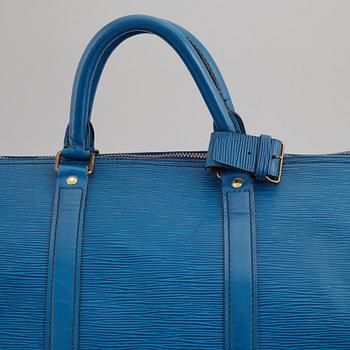 LOUIS VUITTON, a 'Keepall 55 Epi' weekendbag.