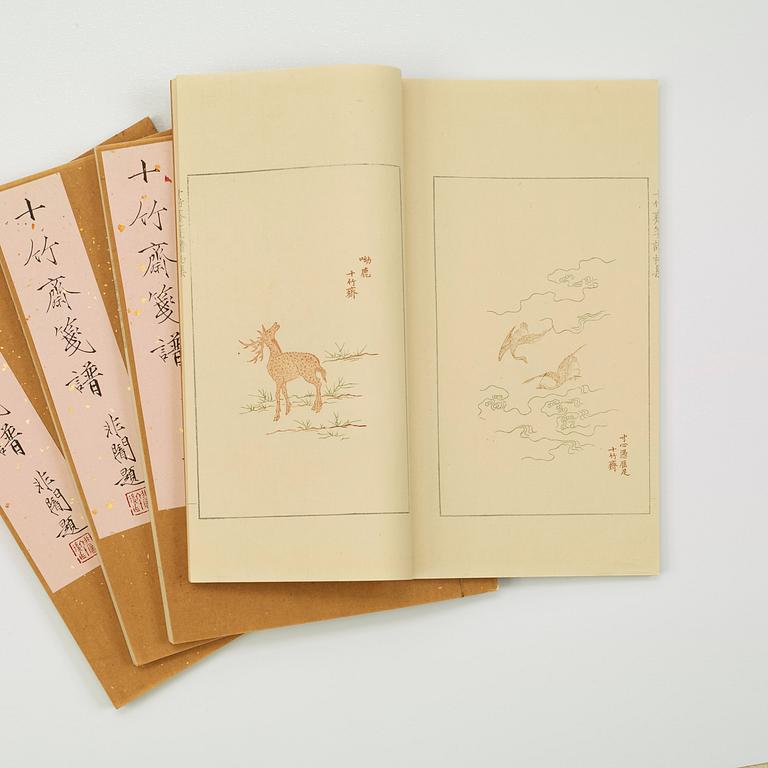 Book, 4 vol, richly illustrated with woodcuts in colours, "Shi zhu zhai jian pu" by Hu Zhengyan.