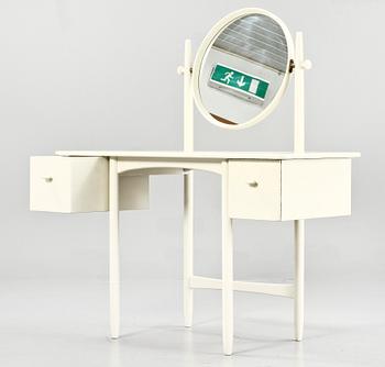 TOALETTBORD, "3-179", ur "Skandinett"-serien, Sven Engström och Gunnar Myrstrand, Bodafors, 1964, etikettmärkt.