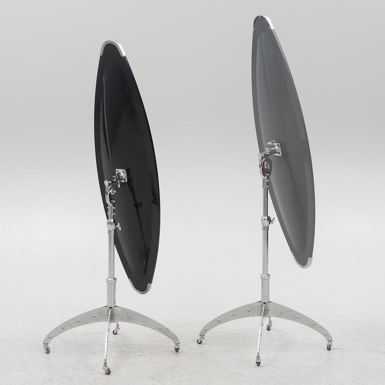Yasu Sasamoto, floor mirrors, a pair, Dulton.