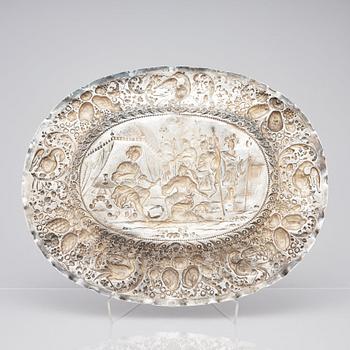 A Swedish early 18th century silver presentation-dish, mark of Petter Bernegau, Stockholm 1711.