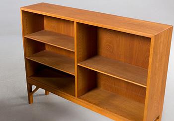 A PAIR OF BOOKSHELVES BY BØRGE MOGENSEN, C.M Madsen, FDB Furnitur.