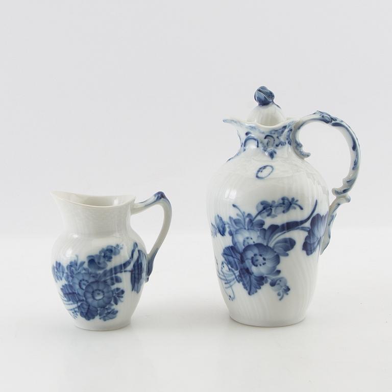 Service approximately 140 pieces "Blue Flower" Royal Copenhagen Denmark 20th century porcelain.