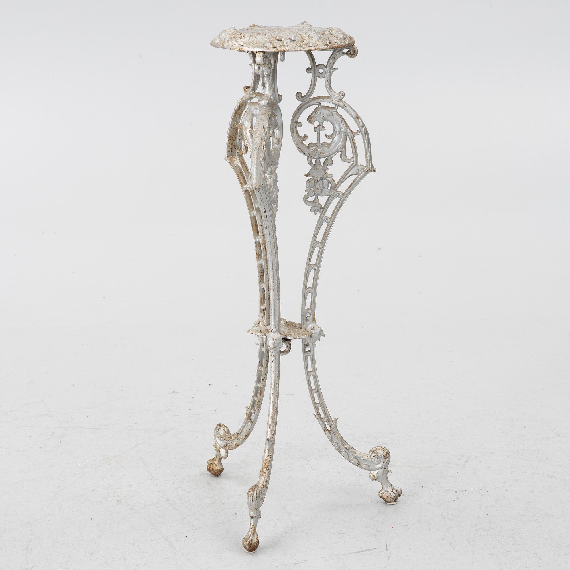 Pedestal, circa 1900.