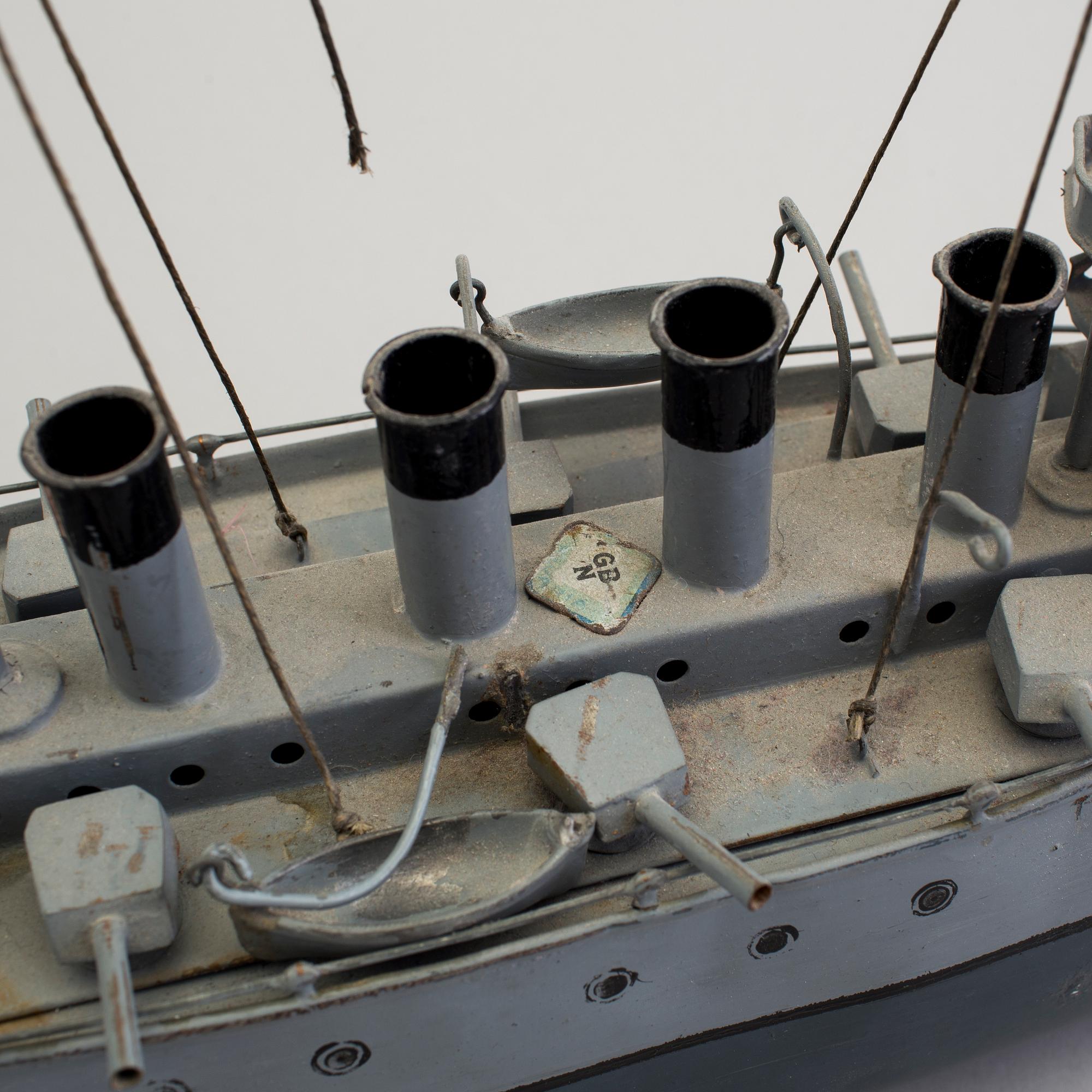 A tinplate Bing New Armored Cruiser series, Germany, ca 1912-14.