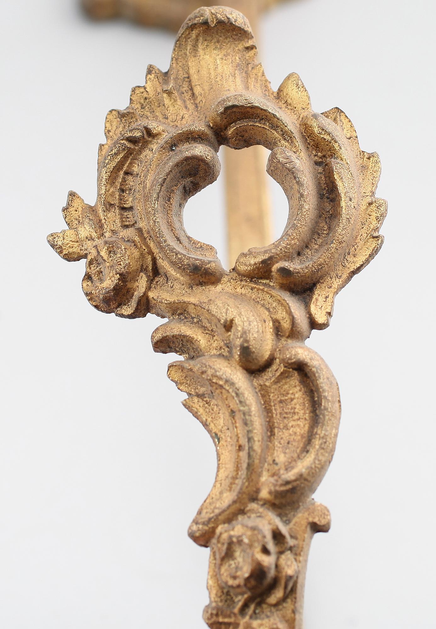 GARDINOMTAG, 4 st, förgylld brons, 1800-talets andra hälft.