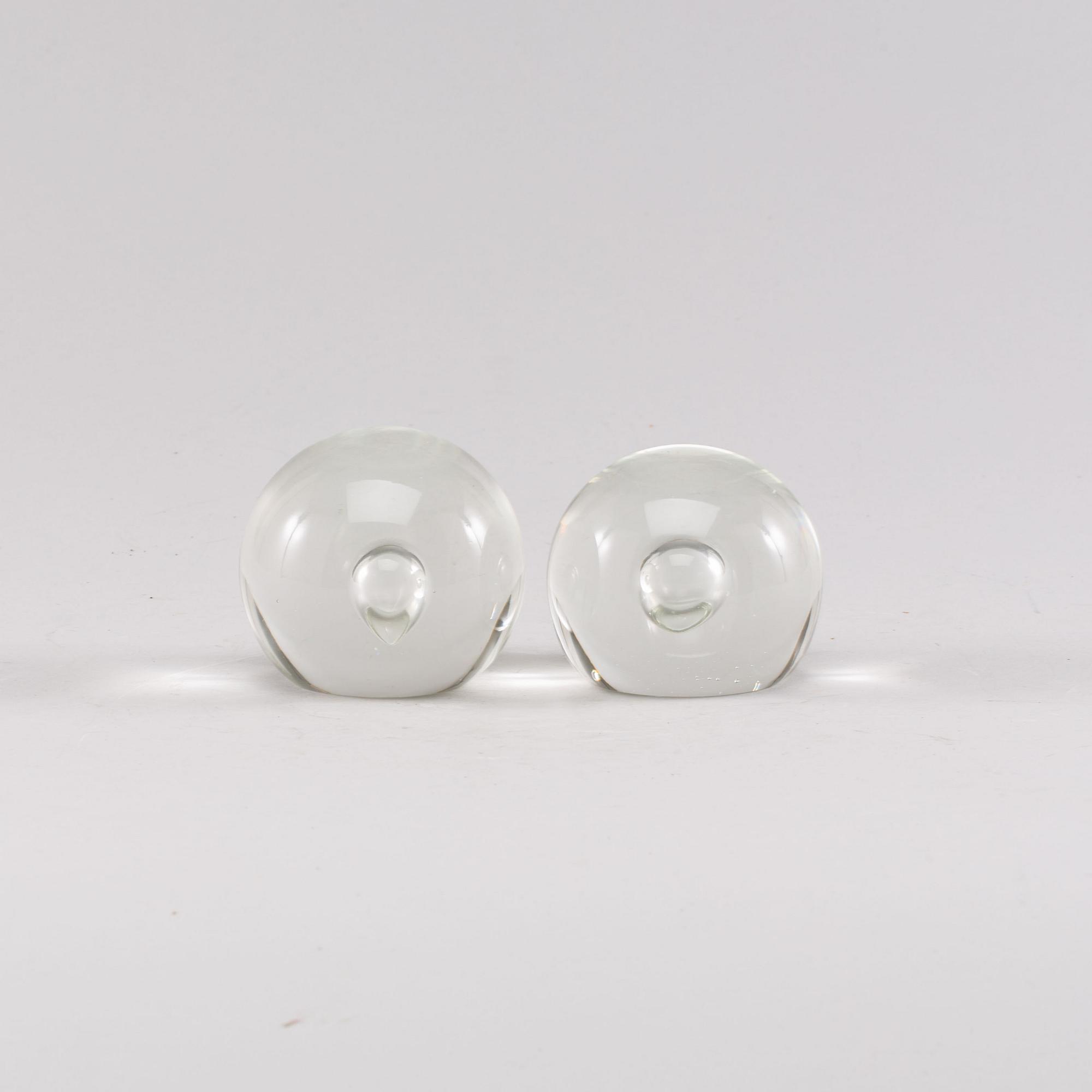 Two italian Cenedese glass paperweights. 1970.