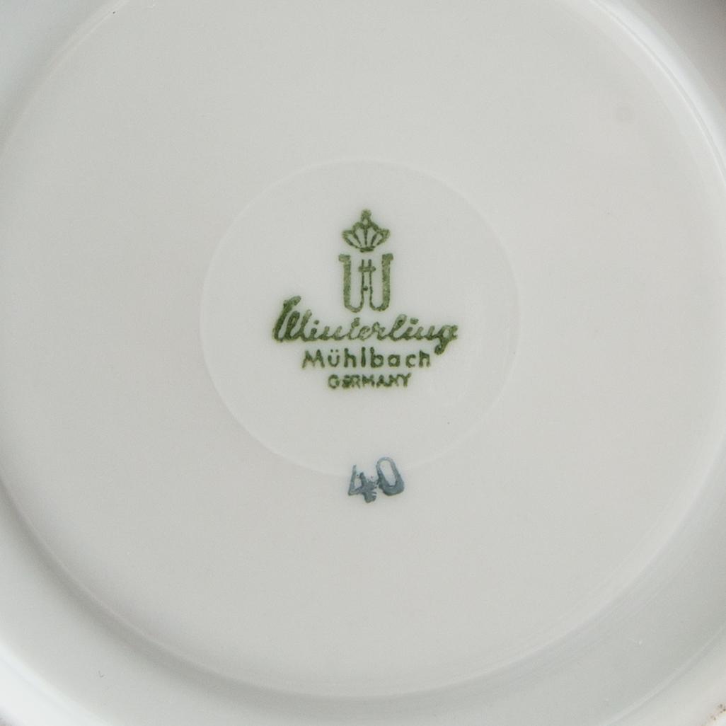 Service 45 dlr 1900s, mid/second half porcelain.