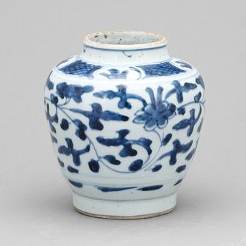 KRUKA, porslin, Kina 1600-tal.