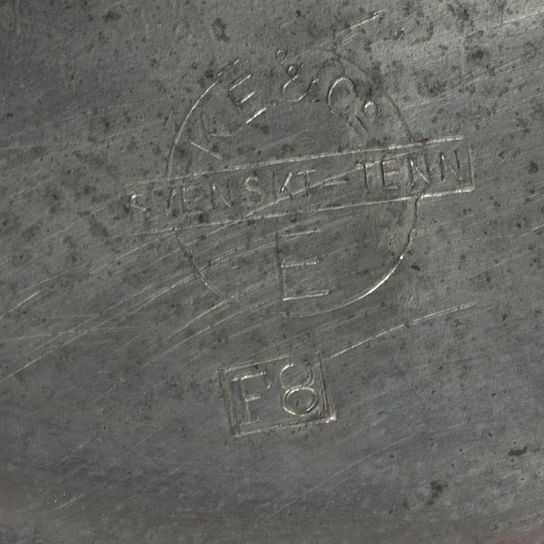 Art Déco, A Swedish pewter table lamp, K.E. & Co, Eskilstuna 1932.