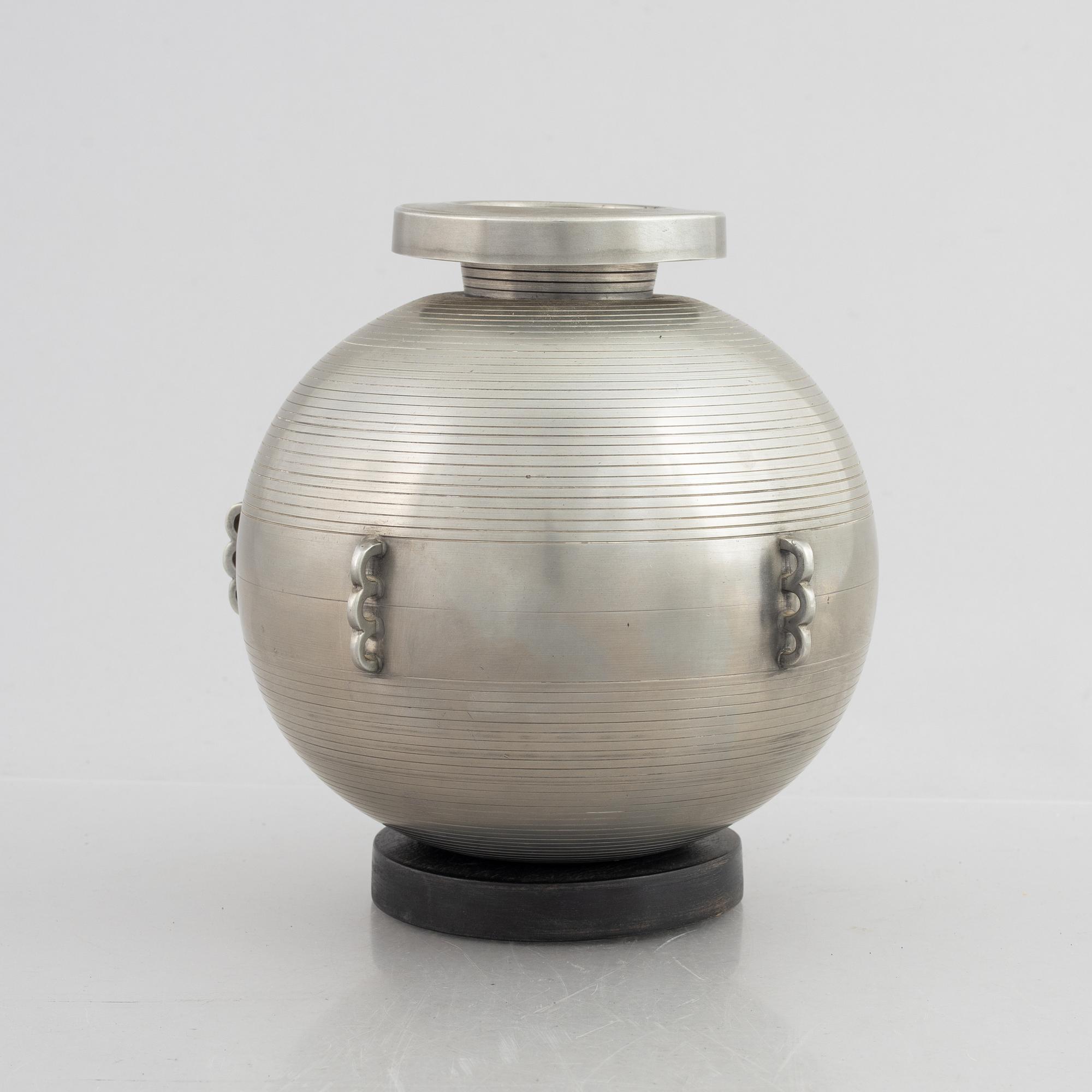 Sylvia Stave, a model 5497 pewter vase, C.G. Hallberg, presumably 1930's.