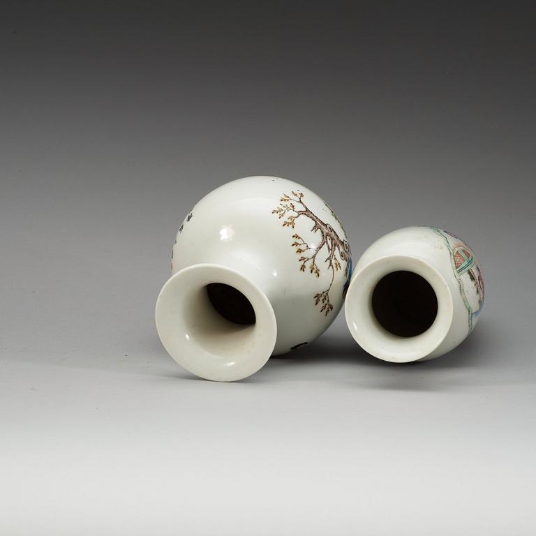 Two famille rose vases, Republic, first half of 20th Century.