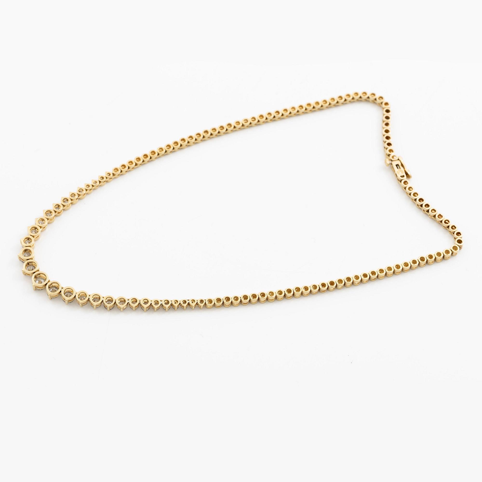 A necklace 14K gold with round brilliant-cut diamonds, second half of the 20th century.