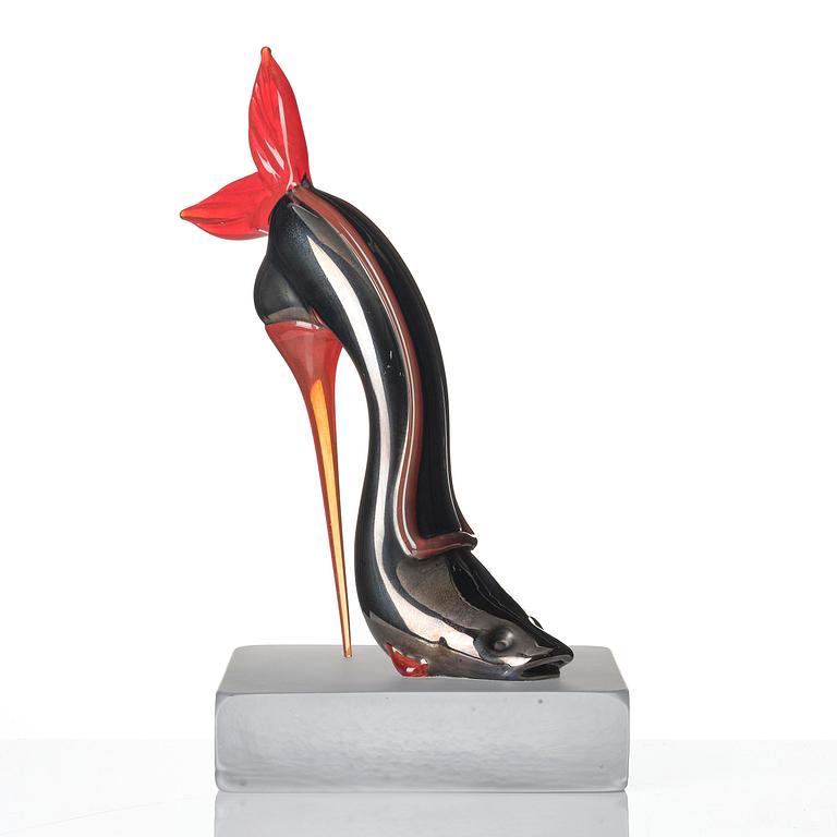 Kjell Engman, a unique glass sculpture, a high-heeled shoe in the shape of a fish, Kosta Boda.